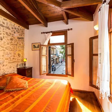 Apartment Venetian Rimondi Fountain Mansion Built In 1626 Rethymno (Crete)