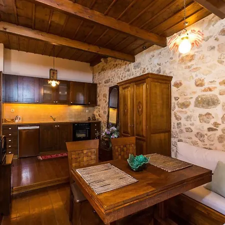 Venetian Rimondi Fountain Mansion Built In 1626 Rethymno (Crete)